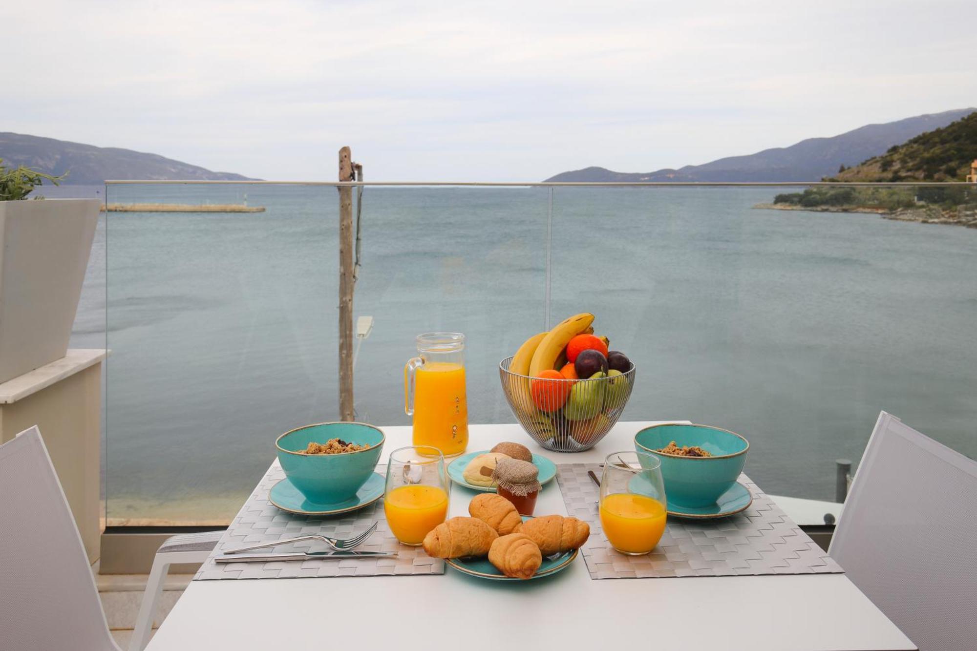 Sunrise Bay Apts Αγία Ευφημία Δωμάτιο φωτογραφία