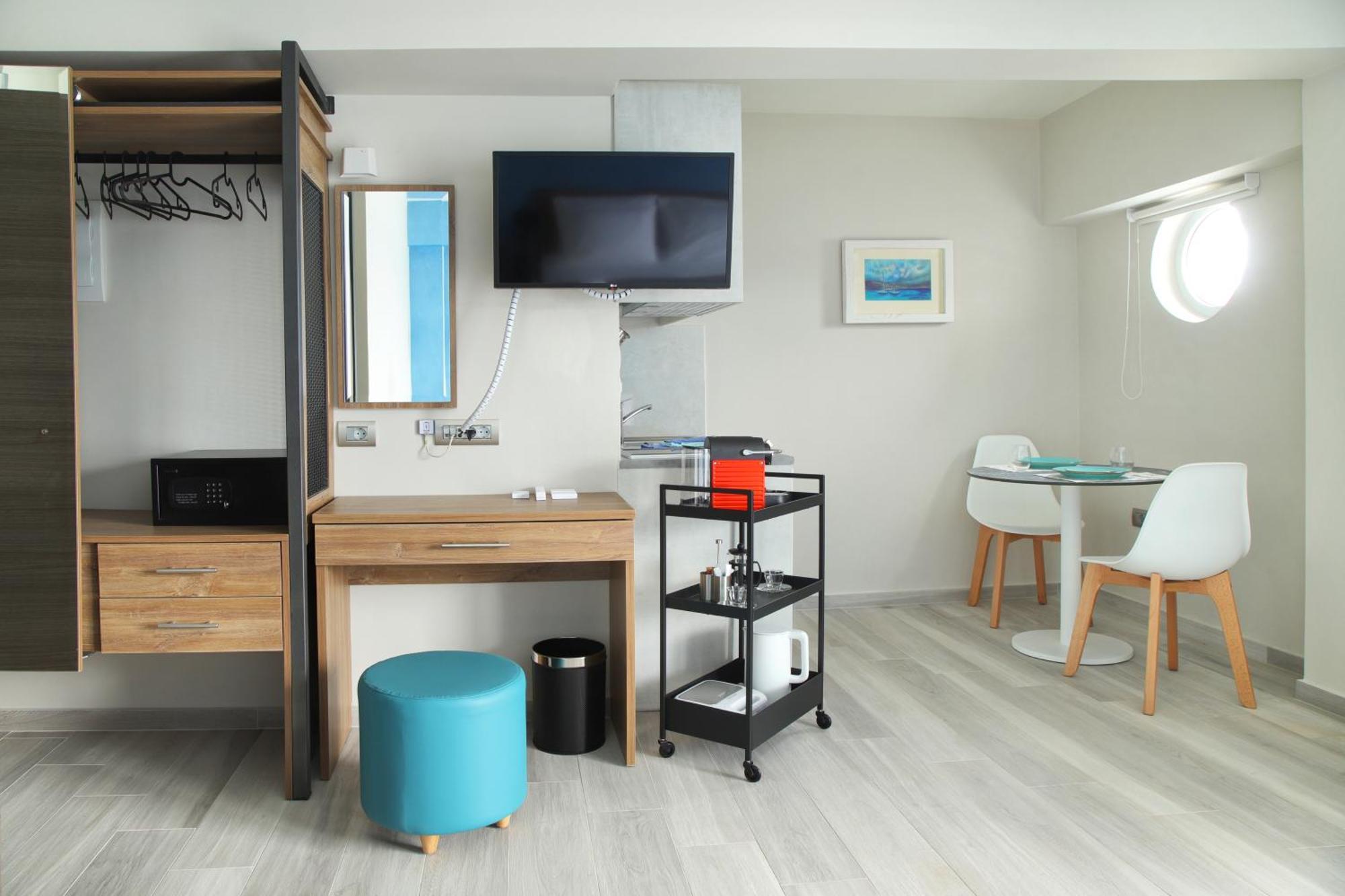 Sunrise Bay Apts Αγία Ευφημία Δωμάτιο φωτογραφία